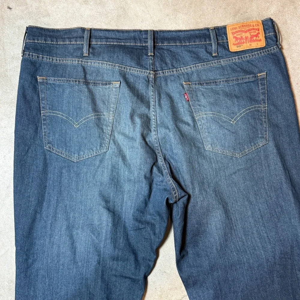 LEVI'S 541 Mens 46x30 Denim Blue Wash‎ Athletic Taper Fit Jeans/Pants
